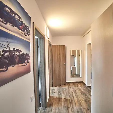 Апартаменти Grey House *