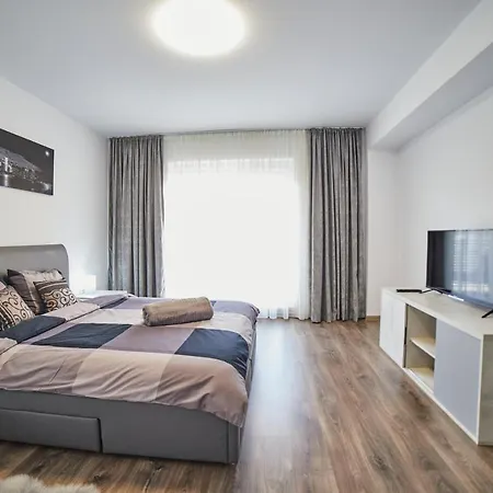 Апартаменти Grey House Брашов