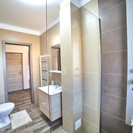 Grey House Апартаменти *